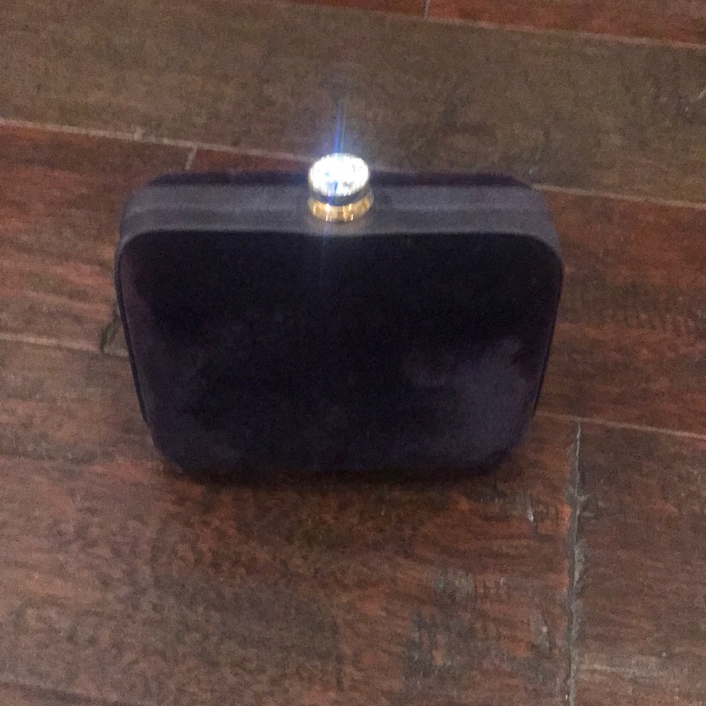 Gently Loved Gorgeous Deep Purple Vintage Clutch